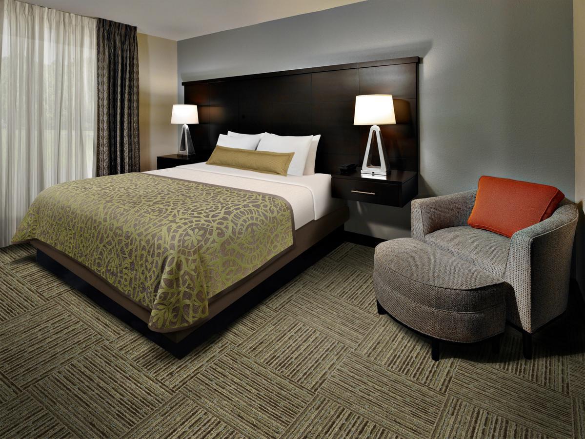 Staybridge Suites Houston East - Baytown By Ihg Bagian luar foto