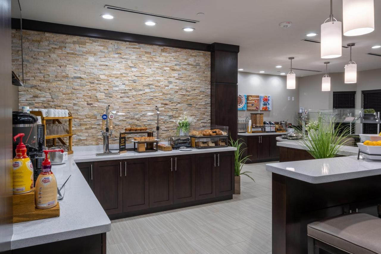 Staybridge Suites Houston East - Baytown By Ihg Bagian luar foto